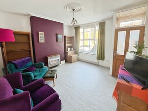 Lounge- click for photo gallery